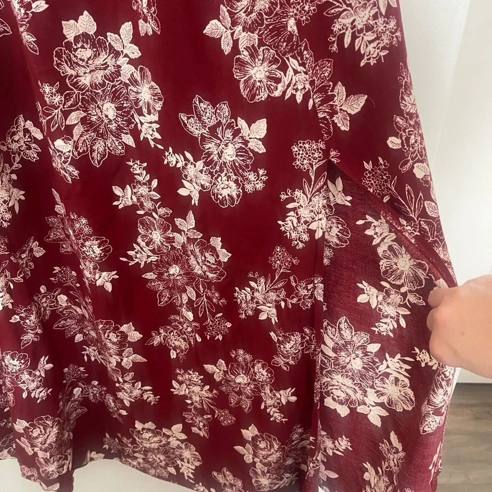 Torrid Burgundy Floral Maxi Dress Sleeveless Tie Neck Size 2 - Picture 2 of 10